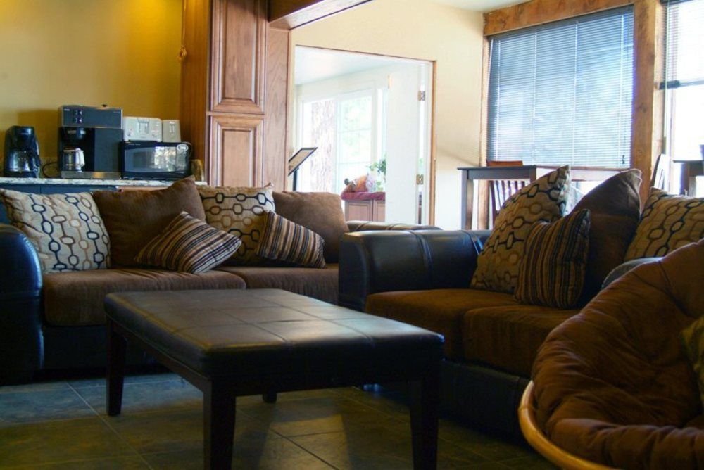 The Inn At Boatworks, Lake Tahoe ทาโฮซิตี ภายนอก รูปภาพ
