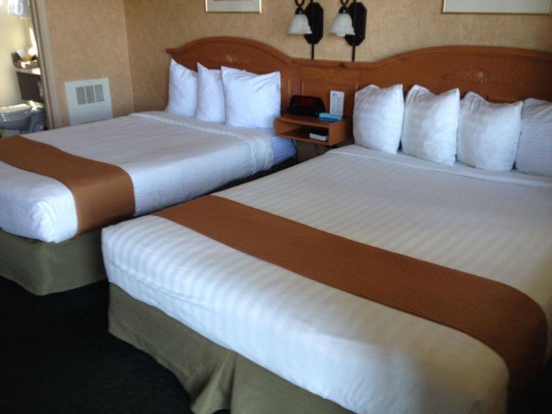 The Inn At Boatworks, Lake Tahoe ทาโฮซิตี ภายนอก รูปภาพ