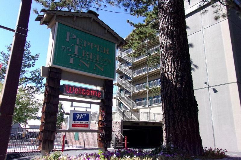 The Inn At Boatworks, Lake Tahoe ทาโฮซิตี ภายนอก รูปภาพ