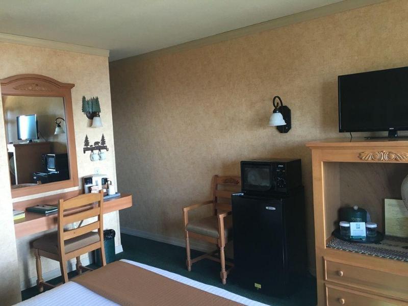 The Inn At Boatworks, Lake Tahoe ทาโฮซิตี ภายนอก รูปภาพ