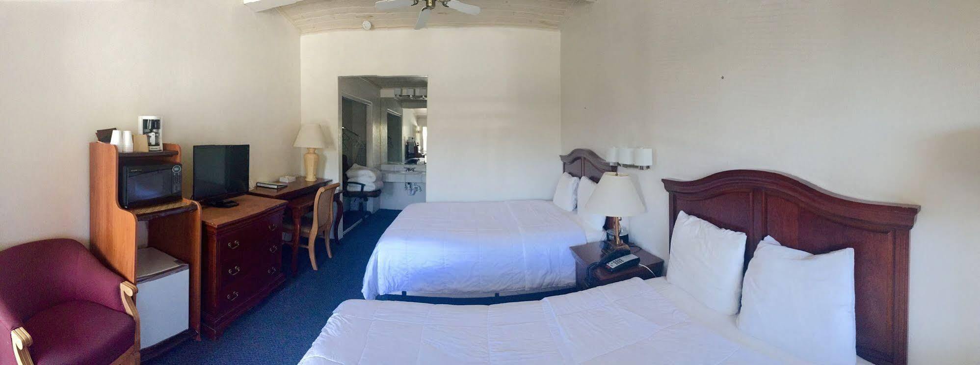 The Inn At Boatworks, Lake Tahoe ทาโฮซิตี ภายนอก รูปภาพ